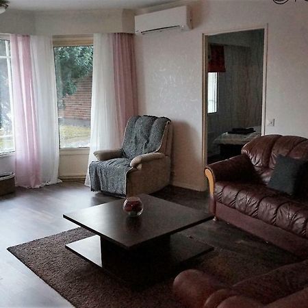 4 Bedrooms Near Center - Kranni Pori Extérieur photo