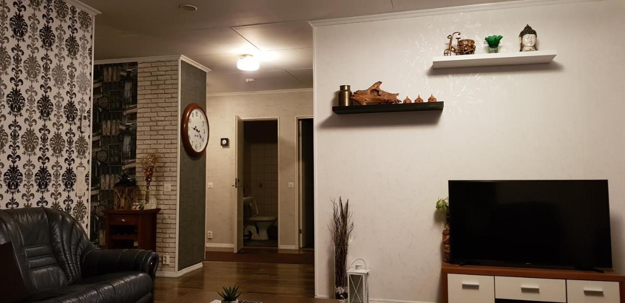 4 Bedrooms Near Center - Kranni Pori Extérieur photo