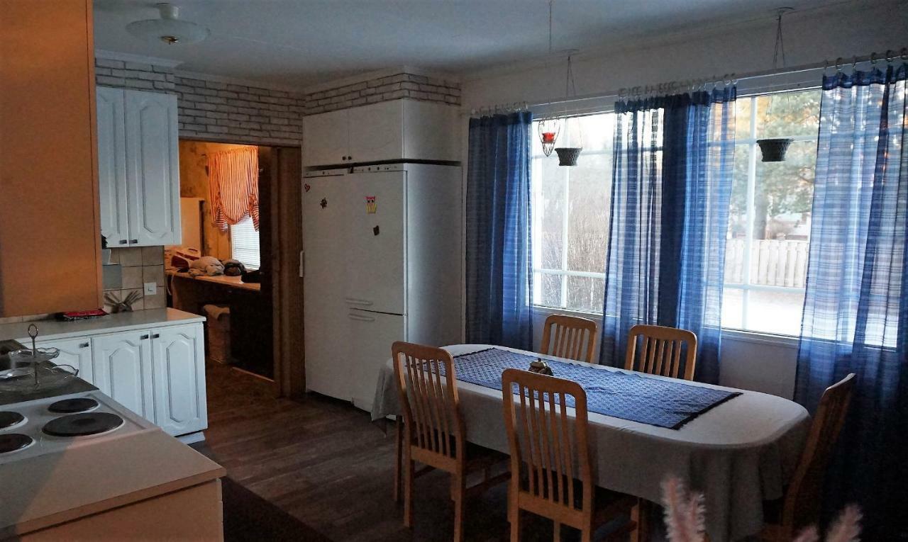 4 Bedrooms Near Center - Kranni Pori Extérieur photo